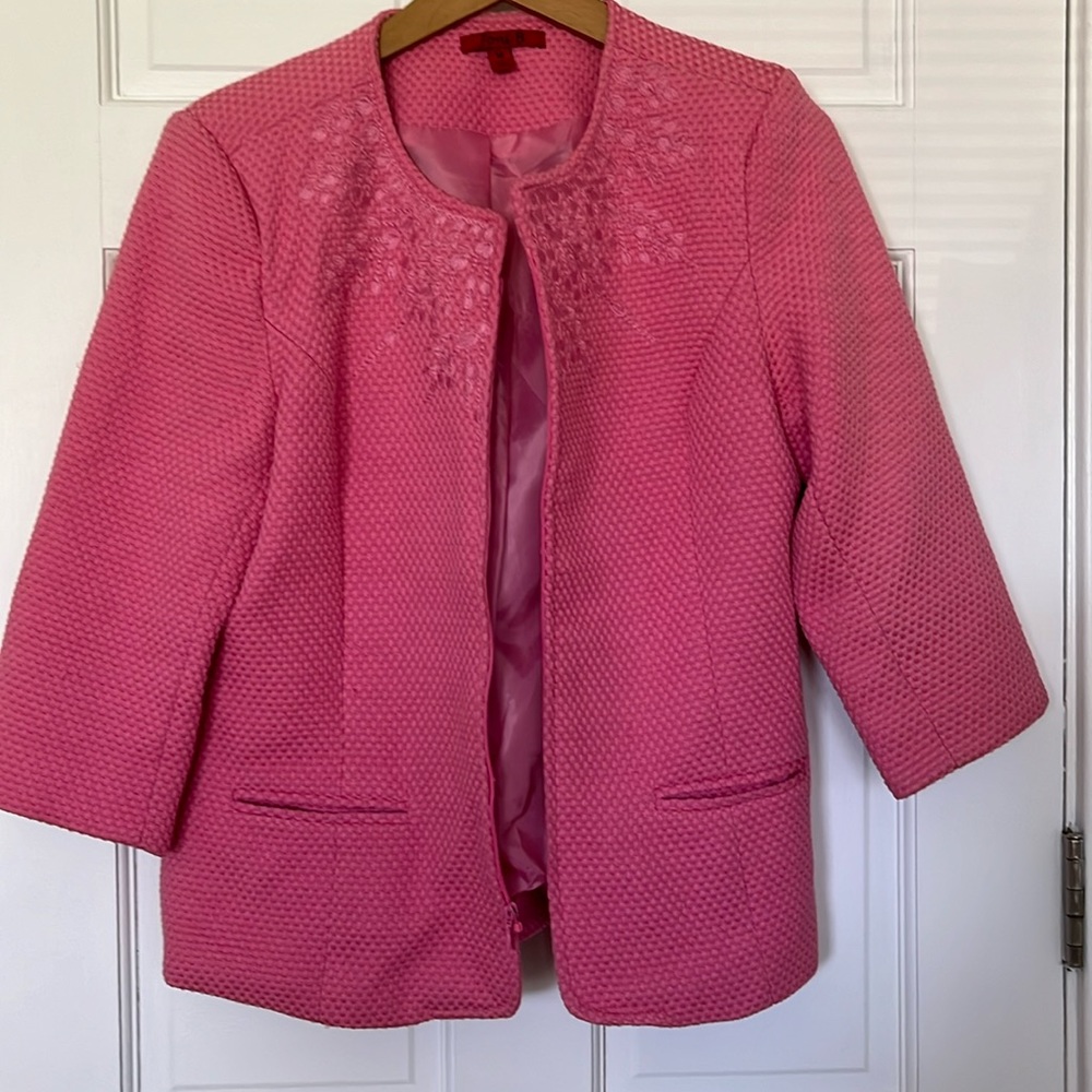 Joni B woman’s zipper blazer